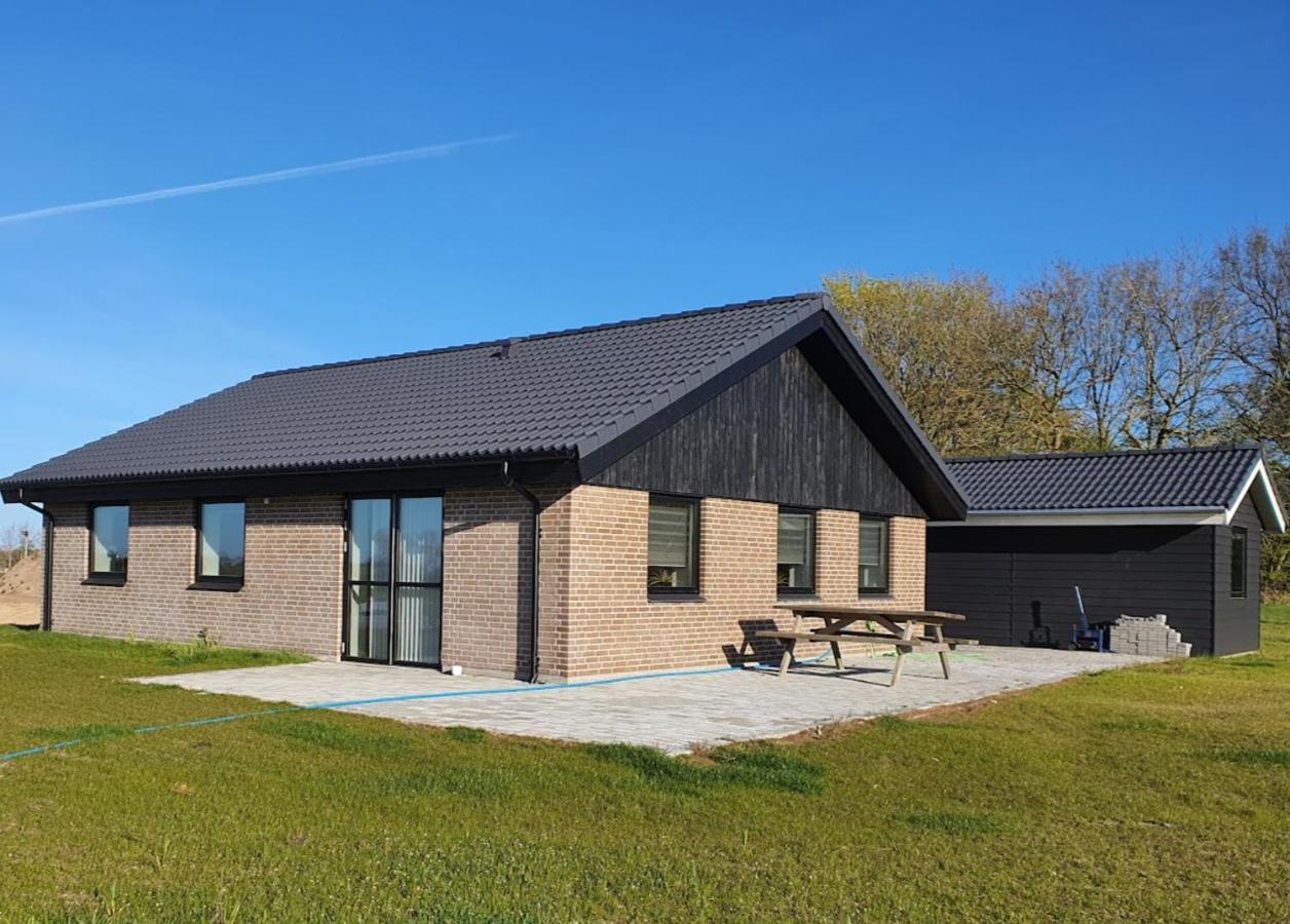 Faelleshuset Kirkebakken Bed & Breakfast Otterup Exterior foto